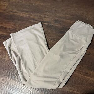 Women’s Yoga pants!